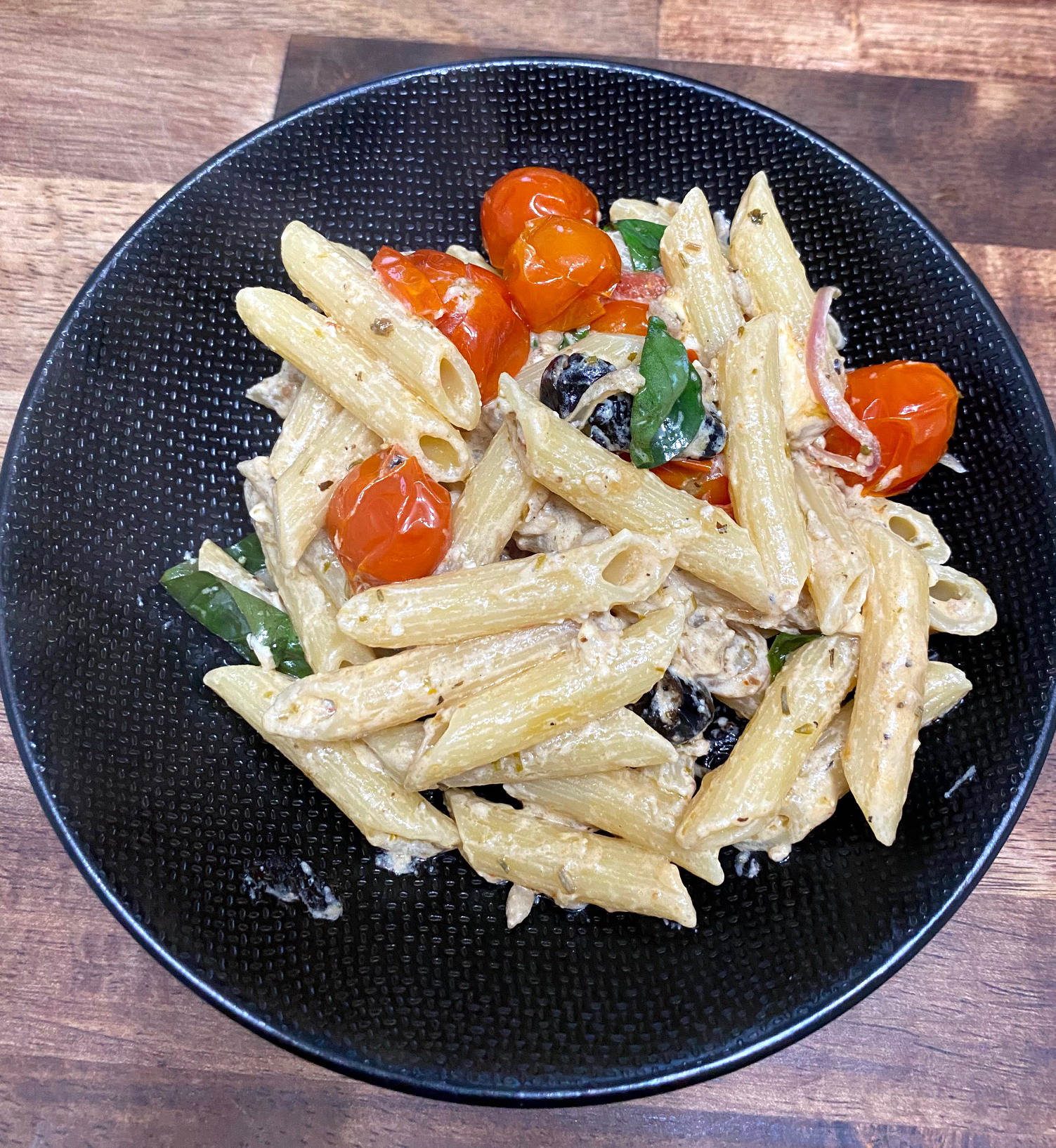 Pennés sauce Feta et légumes rôtis