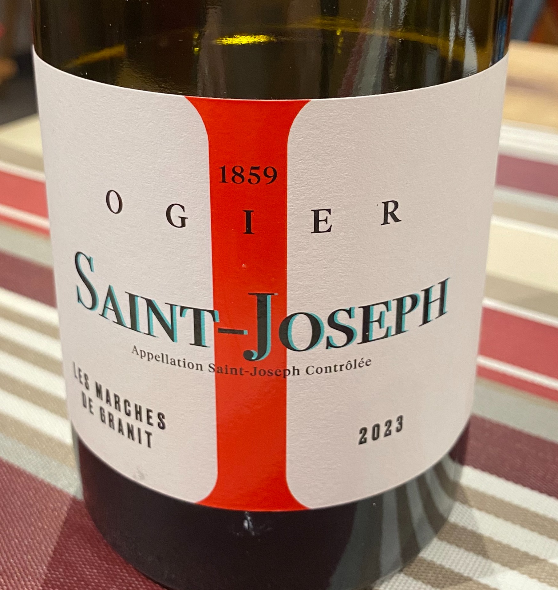 Ogier - Saint Joseph - les marches de granit