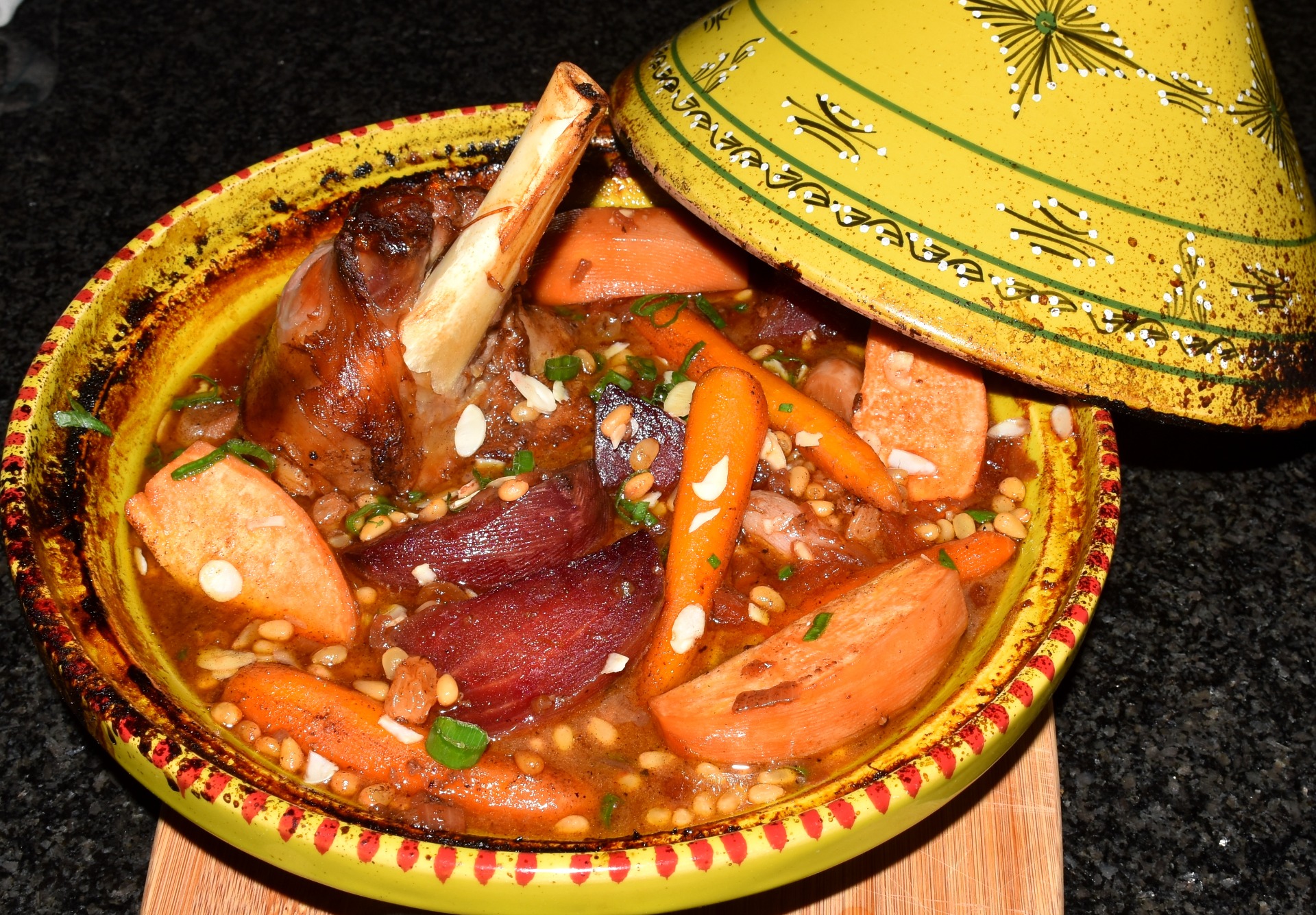 Tajine de souris d'agneau aux légumes raciles