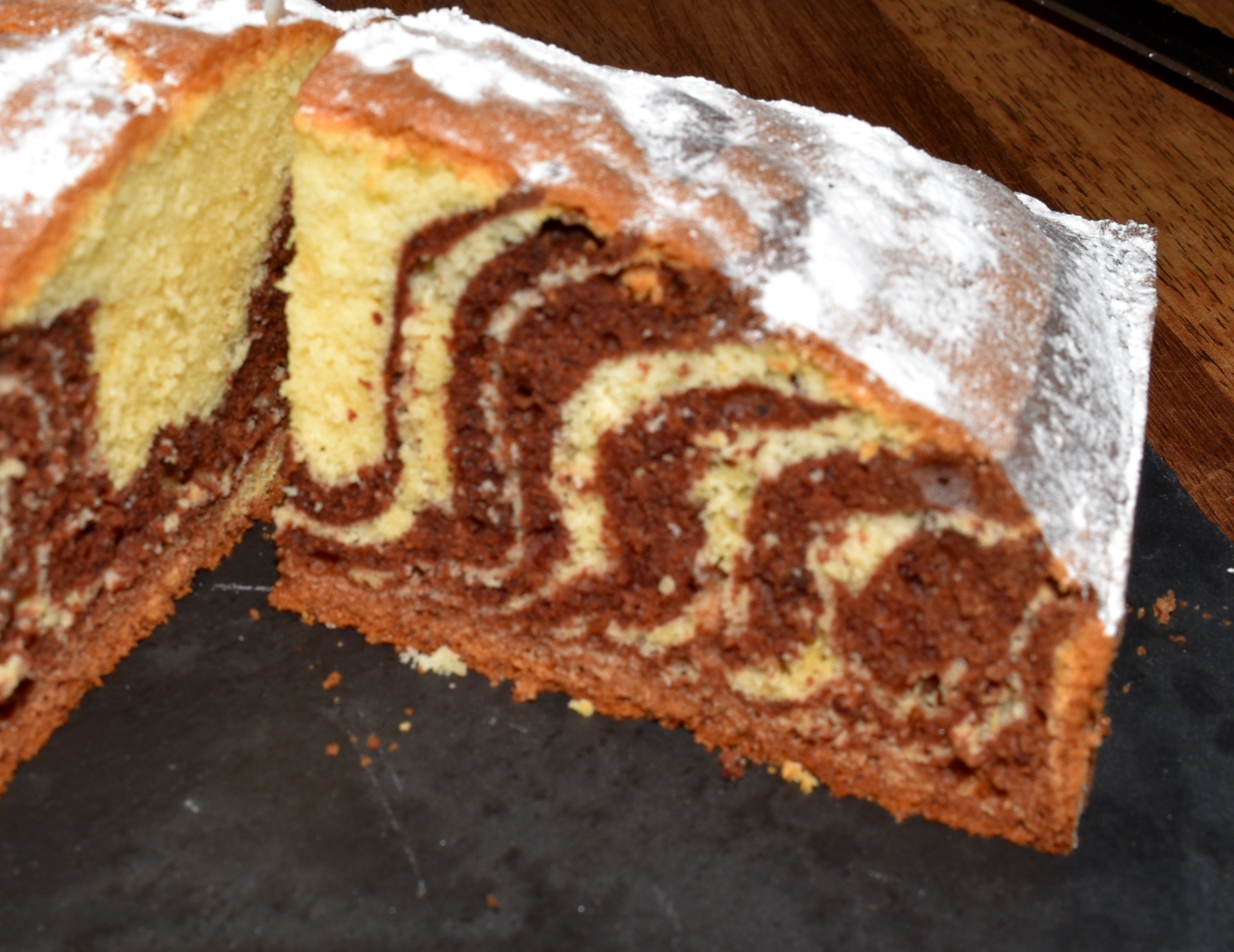 Gâteau moelleux zèbréé
